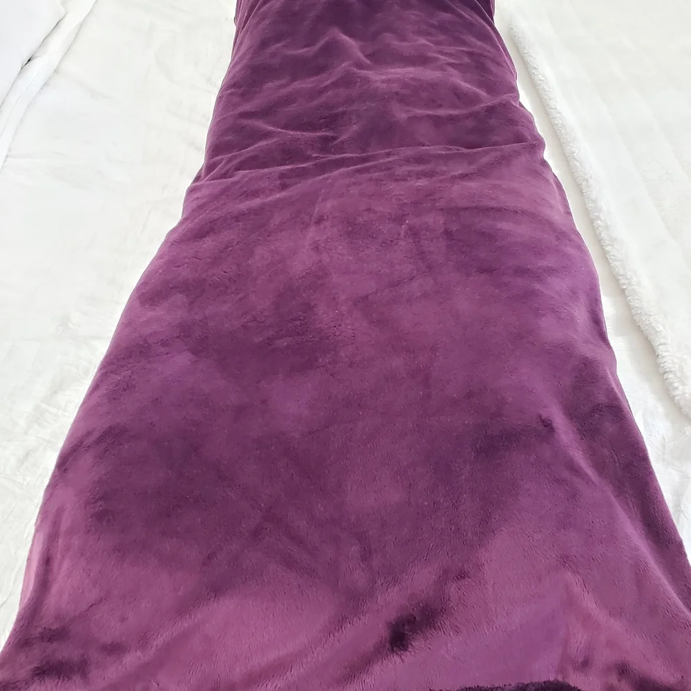 Luxurious Body Pillow Purle Soft